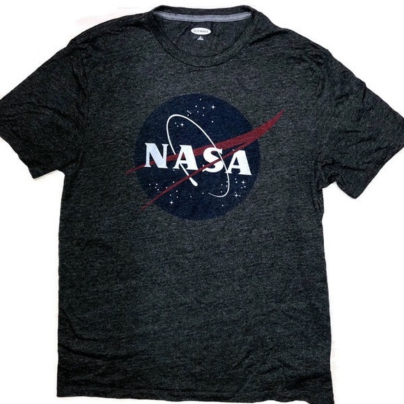 Old Navy Tops - NASA graphic tee